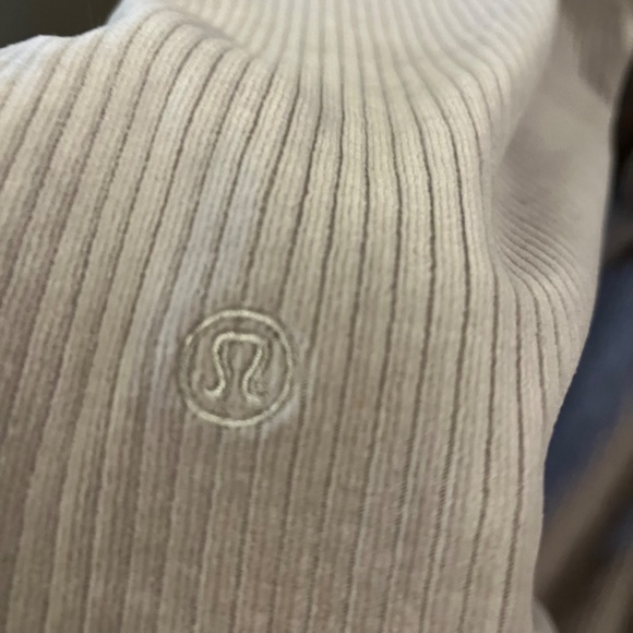 NWT Lululemon Scuba Midrise Wide-Leg Pant Velvet Cord size 4 - Picture 4 of 7